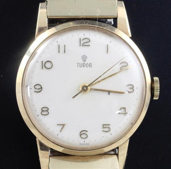 A gentlemans 1950s 9ct gold Tudor manual wind wrist watch,